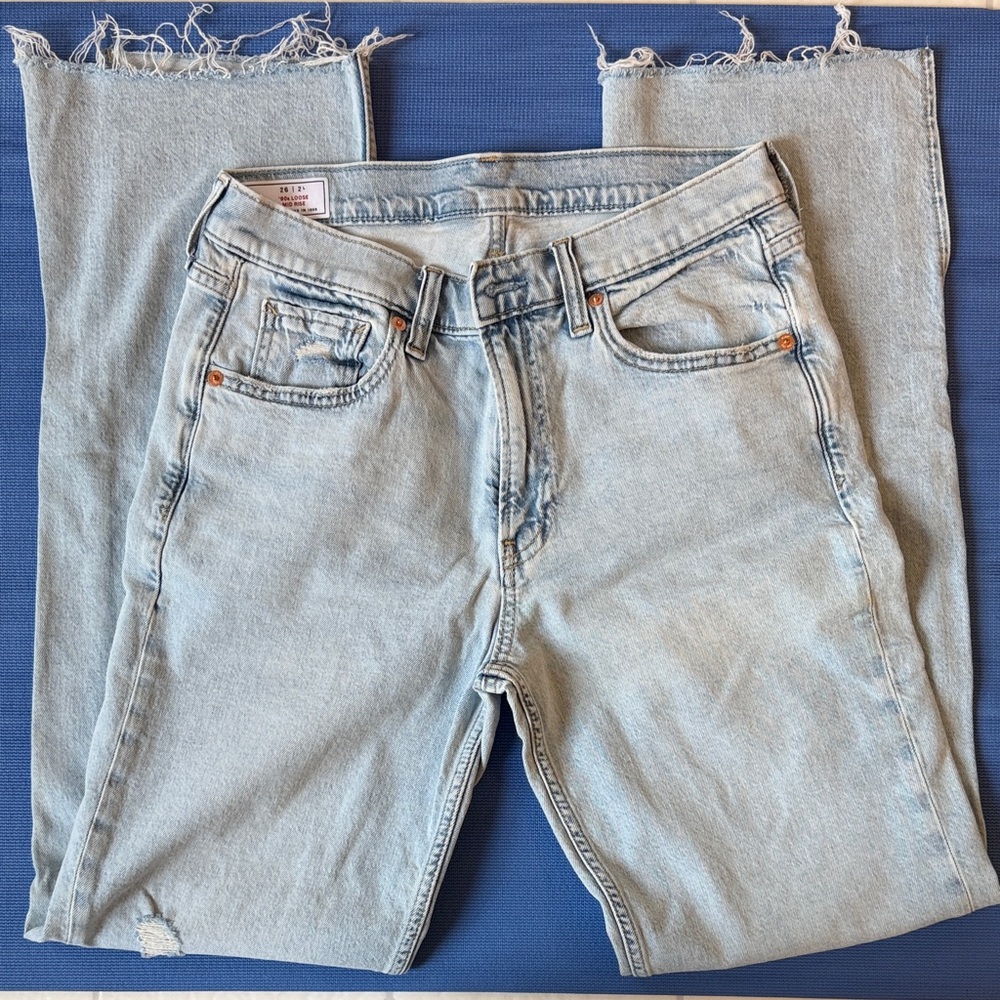 GAP Women's 90s Loose Mid Rise Jeans